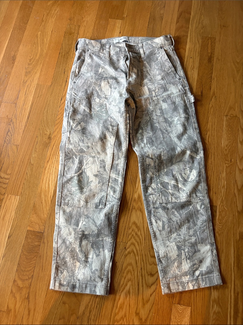 Hollister Gray Camouflage Cargo Pants